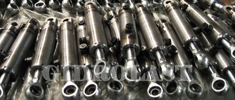 Hydraulic cylinders for metallurgical equipment
